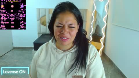Snapshot of martina_tay chatting on 13, 1, 2025 Hey im martina online show from 13, 1, 2025