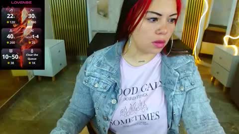 Snapshot of martina_tay chatting on 28, 9, 2025 Hey im martina online show from 28, 9, 2025