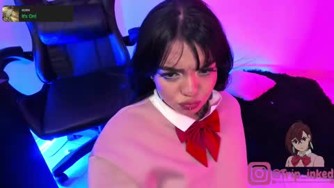 Snapshot of martinarouseee chatting on 12, 9, 2025 Val online show from 12, 9, 2025