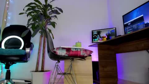 Wendy Independent model  online show from 24, 1, 2025
