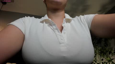 Snapshot of martinnabonnet chatting on 2, 12, 2024 Martinna Bonnet online show from 2, 12, 2024