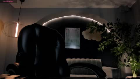 Snapshot of martinnabonnet chatting on 9, 2, 2025 Martinna Bonnet online show from 9, 2, 2025