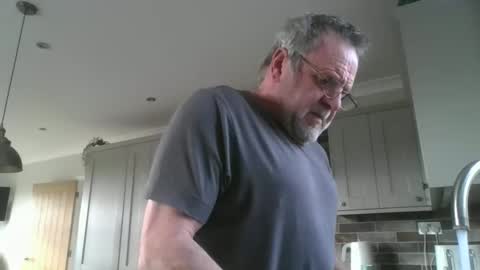 Snapshot of martinrgbxxxx chatting on 3, 3, 2026 martinrgbxxxx online show from 3, 3, 2026