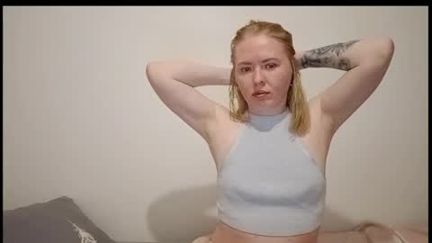 mary318875 online show from 4, 4, 2026