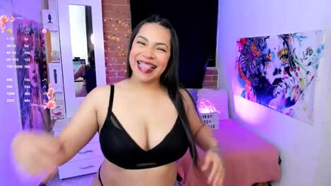 Snapshot of mary_bruss chatting on 11, 9, 2025 online show from 11, 9, 2025