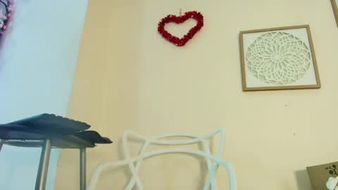 mary_cute9 online show from 11, 4, 2026