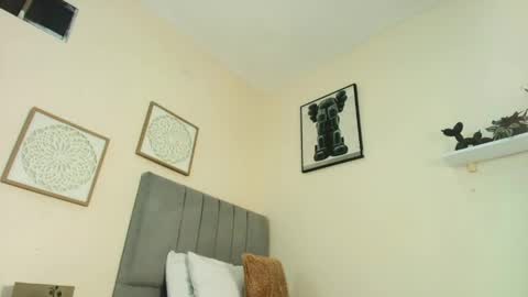 mary_cute9 online show from 17, 4, 2026