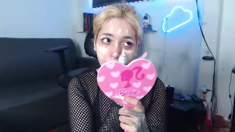                      100   online show from 23, 2, 2025