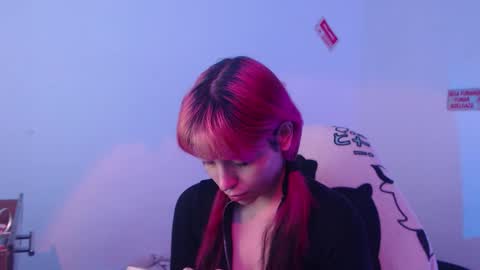                      100   online show from 30, 10, 2025