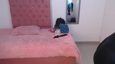 Hi guys im Mary  online show from 4, 2, 2025