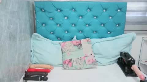 Snapshot of mary_mood_ chatting on 1, 2, 2025 Mary Moon online show from 1, 2, 2025
