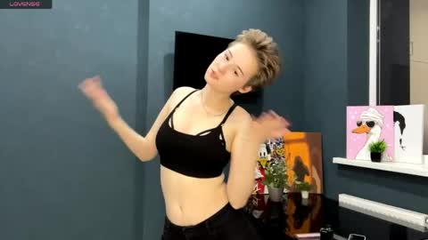 Snapshot of mary_smit chatting on 1, 6, 2026 mary online show from 1, 6, 2026