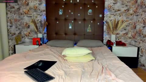 mary_stevenss online show from 9, 1, 2025