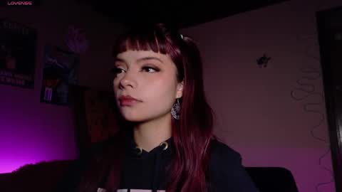     online show from 10, 4, 2026