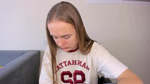 Mari online show from 5, 11, 2025