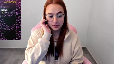 Dulce Maria online show from 14, 12, 2024