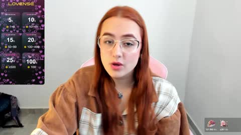 Dulce Maria online show from 17, 12, 2024