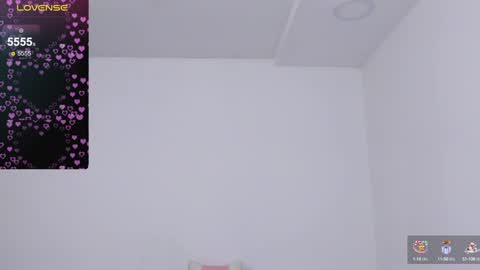 Dulce Maria online show from 18, 12, 2024