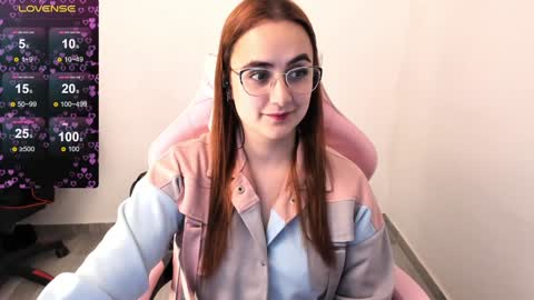 Dulce Maria online show from 30, 1, 2025