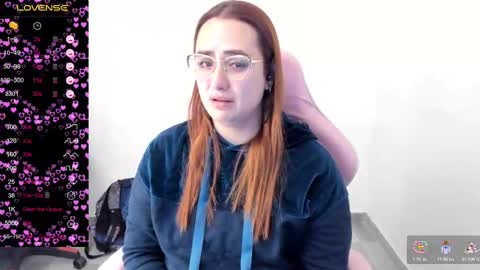 Dulce Maria online show from 25, 2, 2025