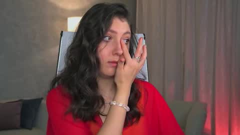 Mary Miller online show from 24, 9, 2025