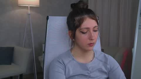 Mary Miller online show from 14, 11, 2025