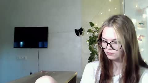 Snapshot of masakodownen chatting on 18, 6, 2026 Nessa online show from 18, 6, 2026