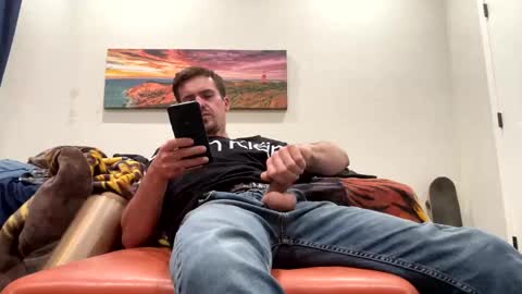 Snapshot of mascot994 chatting on 19, 10, 2025 mascot994 online show from 19, 10, 2025