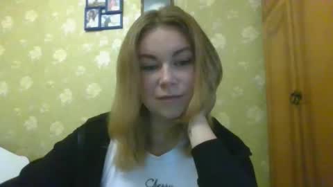 Snapshot of mashal94 chatting on 6, 10, 2025 mashal94 online show from 6, 10, 2025