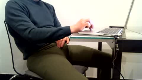 Mask07 online show from 17, 1, 2025