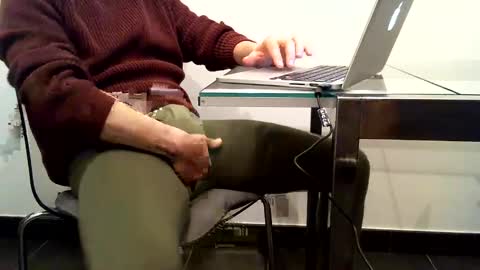 Mask07 online show from 6, 2, 2025