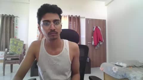 maskboyz2003 online show from 21, 1, 2025