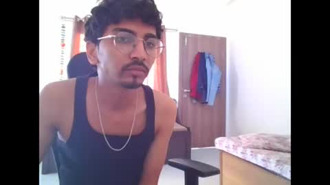 maskboyz2003 online show from 26, 2, 2025