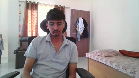 maskboyz2003 online show from 3, 3, 2025