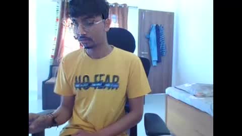 maskboyz2003 online show from 6, 3, 2025