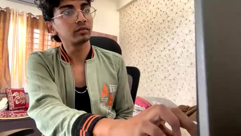 maskboyz2003 online show from 25, 11, 2025