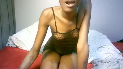 maskgang001 online show from 10, 10, 2025