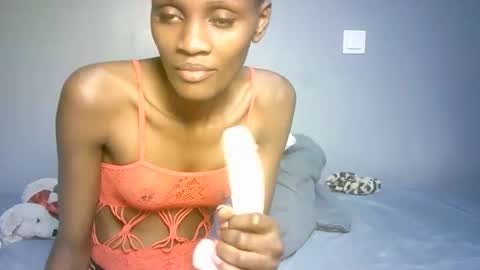 maskgang001 online show from 21, 10, 2025