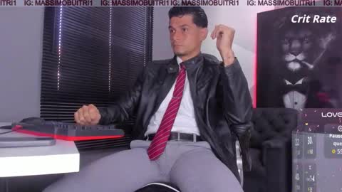 I am Massimo online show from 18, 11, 2025