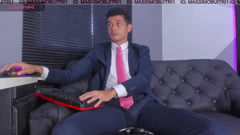 I am Massimo online show from 12, 4, 2026