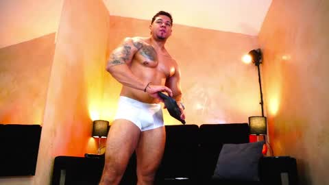 massimowalton2 online show from 18, 4, 2026