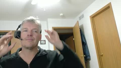 Snapshot of master_thorn chatting on 6, 11, 2025 Master Thorn online show from 6, 11, 2025