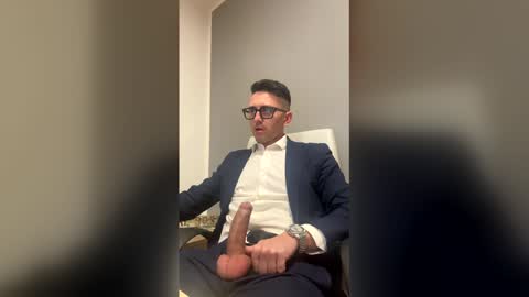 Snapshot of masterboss_fl chatting on 14, 4, 2026 Master Boss online show from 14, 4, 2026