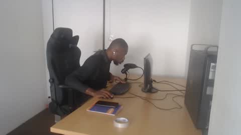 Snapshot of masterdomfuck chatting on 2, 6, 2026 Masterdomfuck online show from 2, 6, 2026