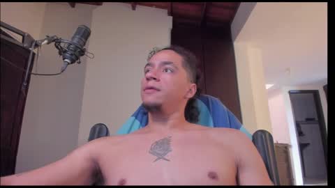 Snapshot of masterjuanc chatting on 14, 2, 2025 Juan Independent Model online show from 14, 2, 2025