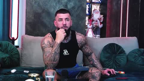 Snapshot of masterkingofmuscle chatting on 30, 12, 2024 masterkingofmuscle online show from 30, 12, 2024