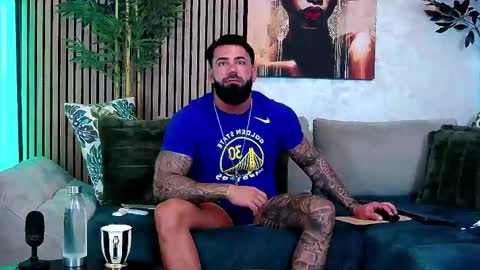 Snapshot of masterkingofmuscle chatting on 3, 6, 2026 masterkingofmuscle online show from 3, 6, 2026