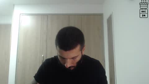 Snapshot of masterofinfatuation chatting on 15, 12, 2024 online show from 15, 12, 2024