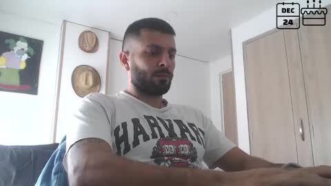 Snapshot of masterofinfatuation chatting on 22, 12, 2024 online show from 22, 12, 2024
