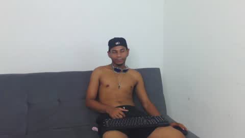 Snapshot of masters_latins chatting on 28, 7, 2026 masters_latins online show from 28, 7, 2026